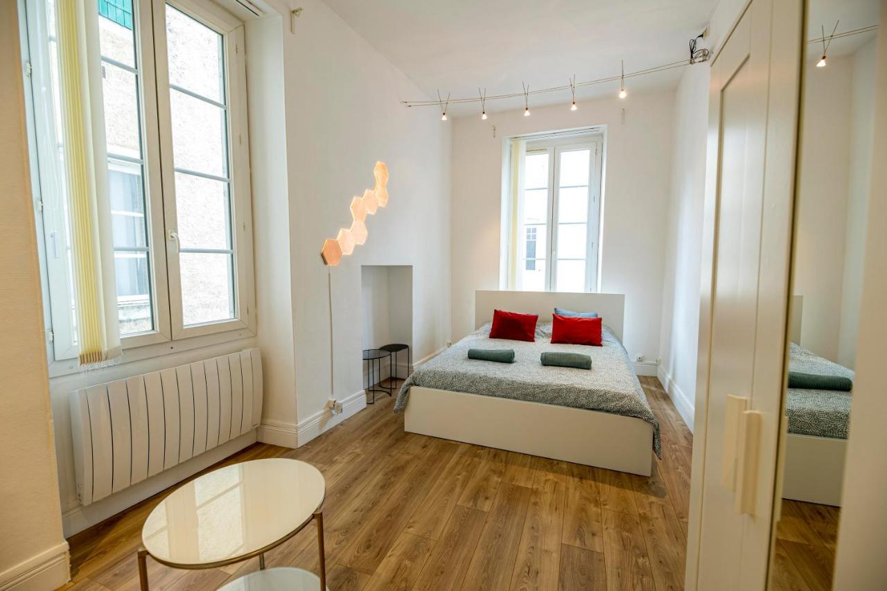 Coeur De Ville, Magnifique Appartement + Parking Pau Exteriér fotografie