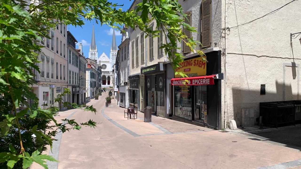 Coeur De Ville, Magnifique Appartement + Parking Pau Exteriér fotografie