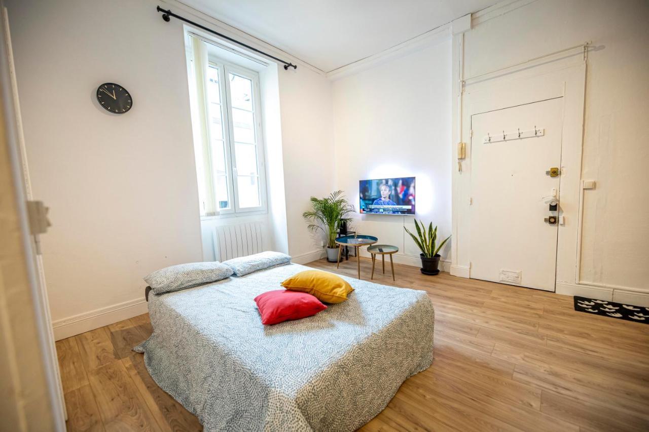 Coeur De Ville, Magnifique Appartement + Parking Pau Exteriér fotografie